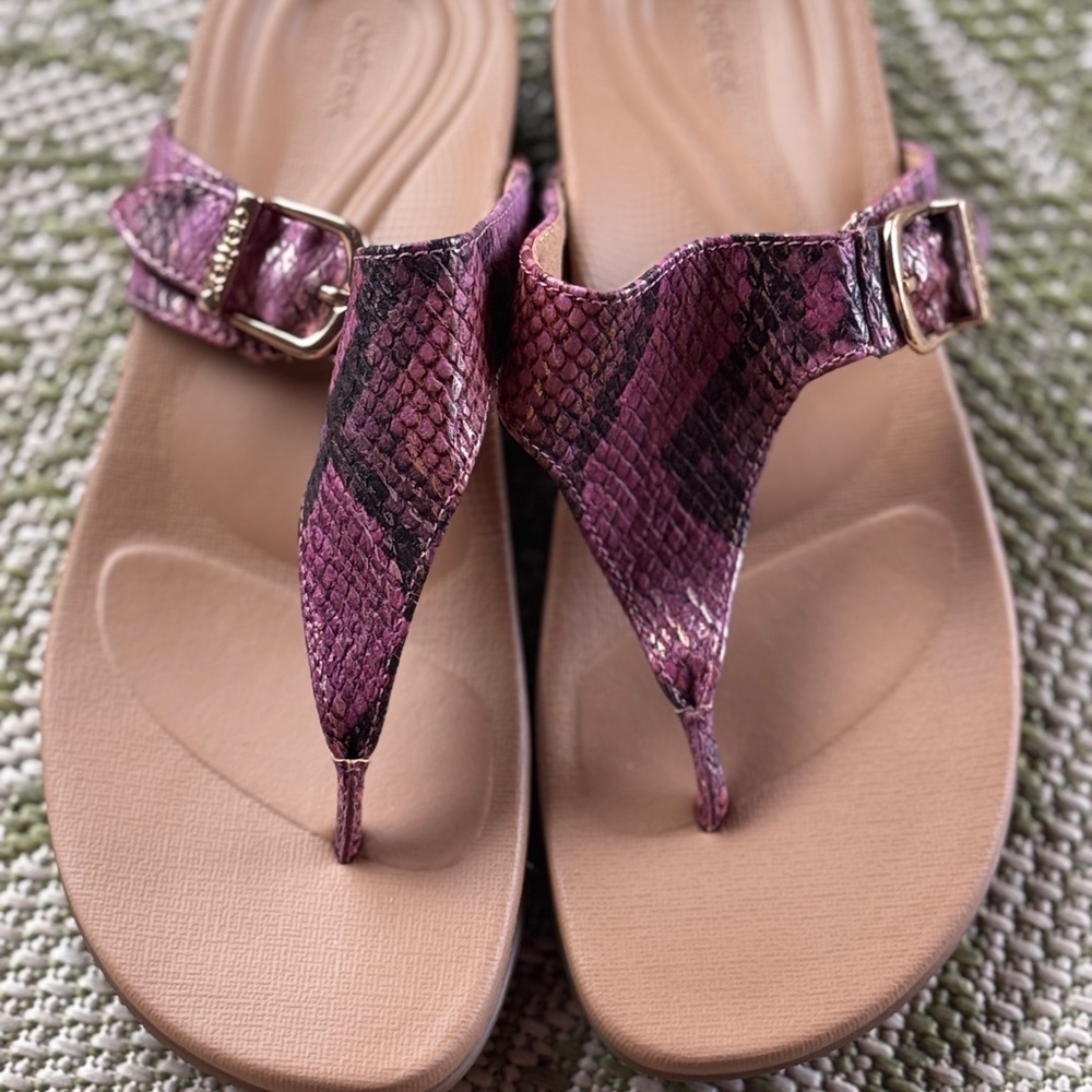 Aetrex Purple Tan Sandals with Ergonomic Comfort NWOT